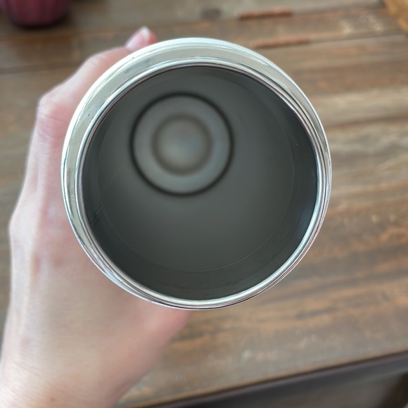 Simple modern water bottle s/m white and gold marble pattern - Picture 4 of 6